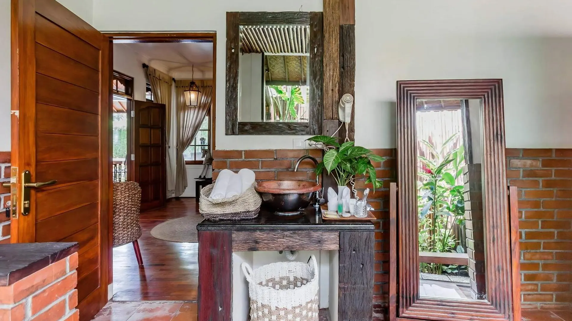The Ocean Luxury Villas Resort Seminyak Indonezja