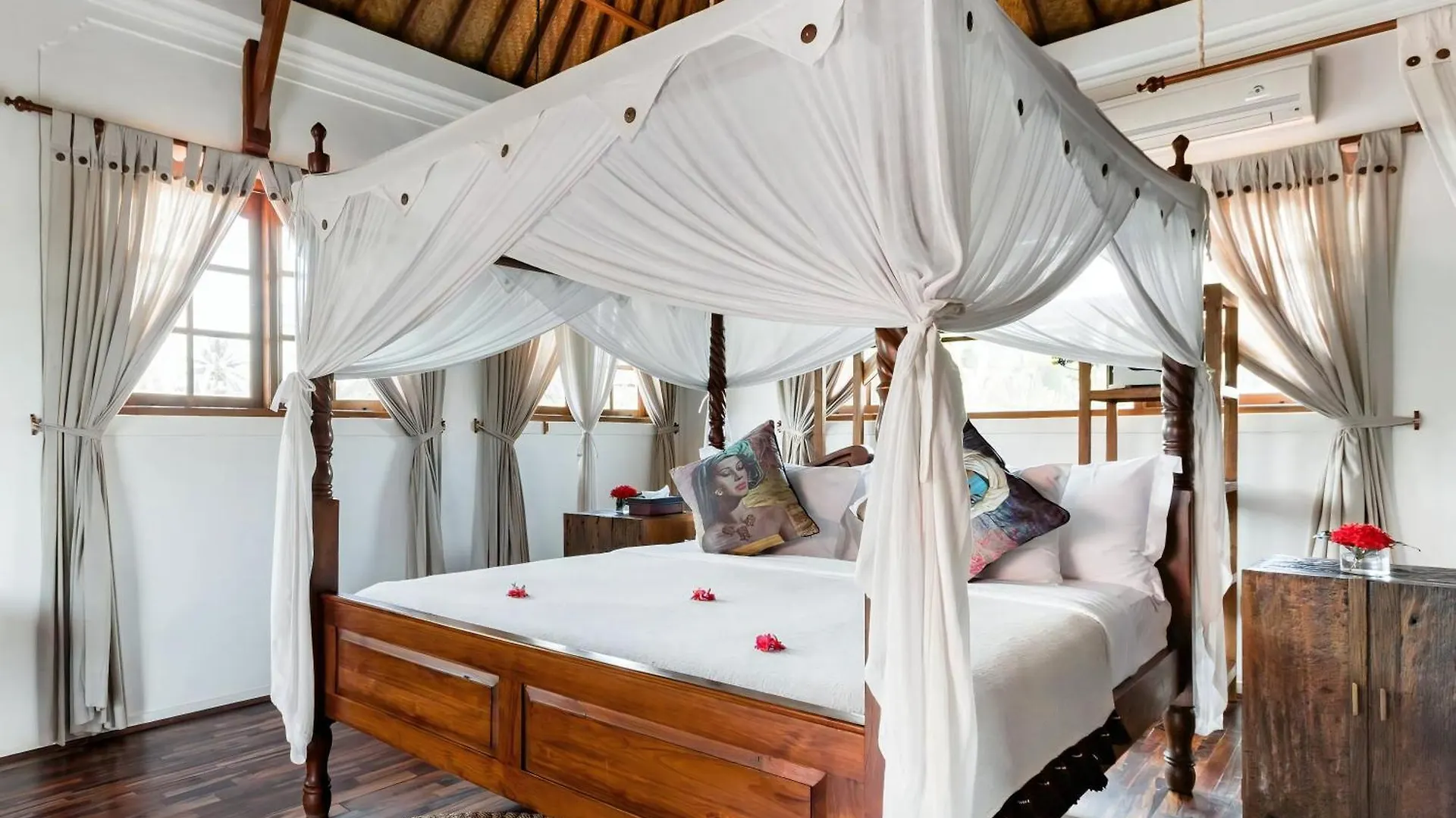 The Ocean Luxury Villas Resort Seminyak