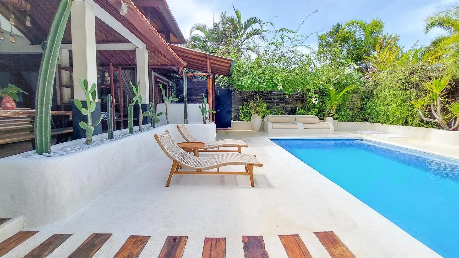 The Ocean Luxury Villas Resort Семиньяк
