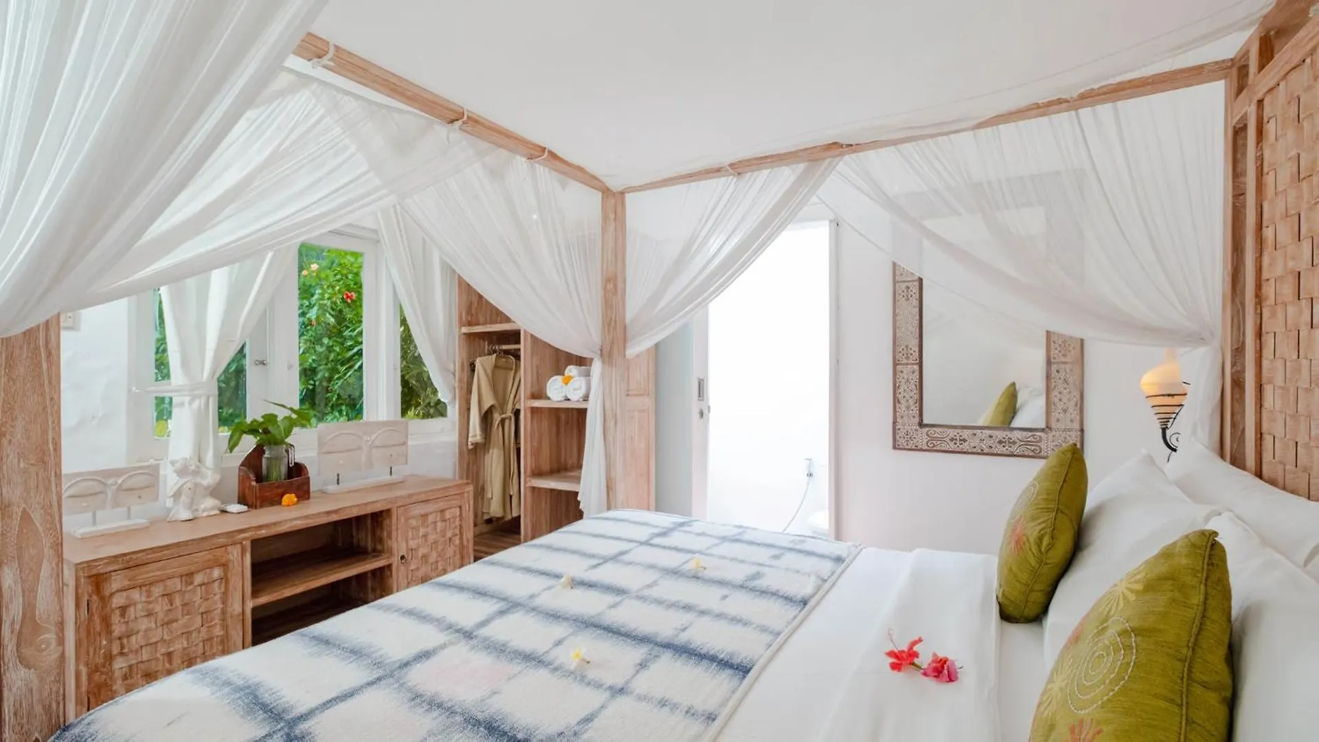 The Ocean Luxury Villas Resort Seminyak 0*,  Indonezja