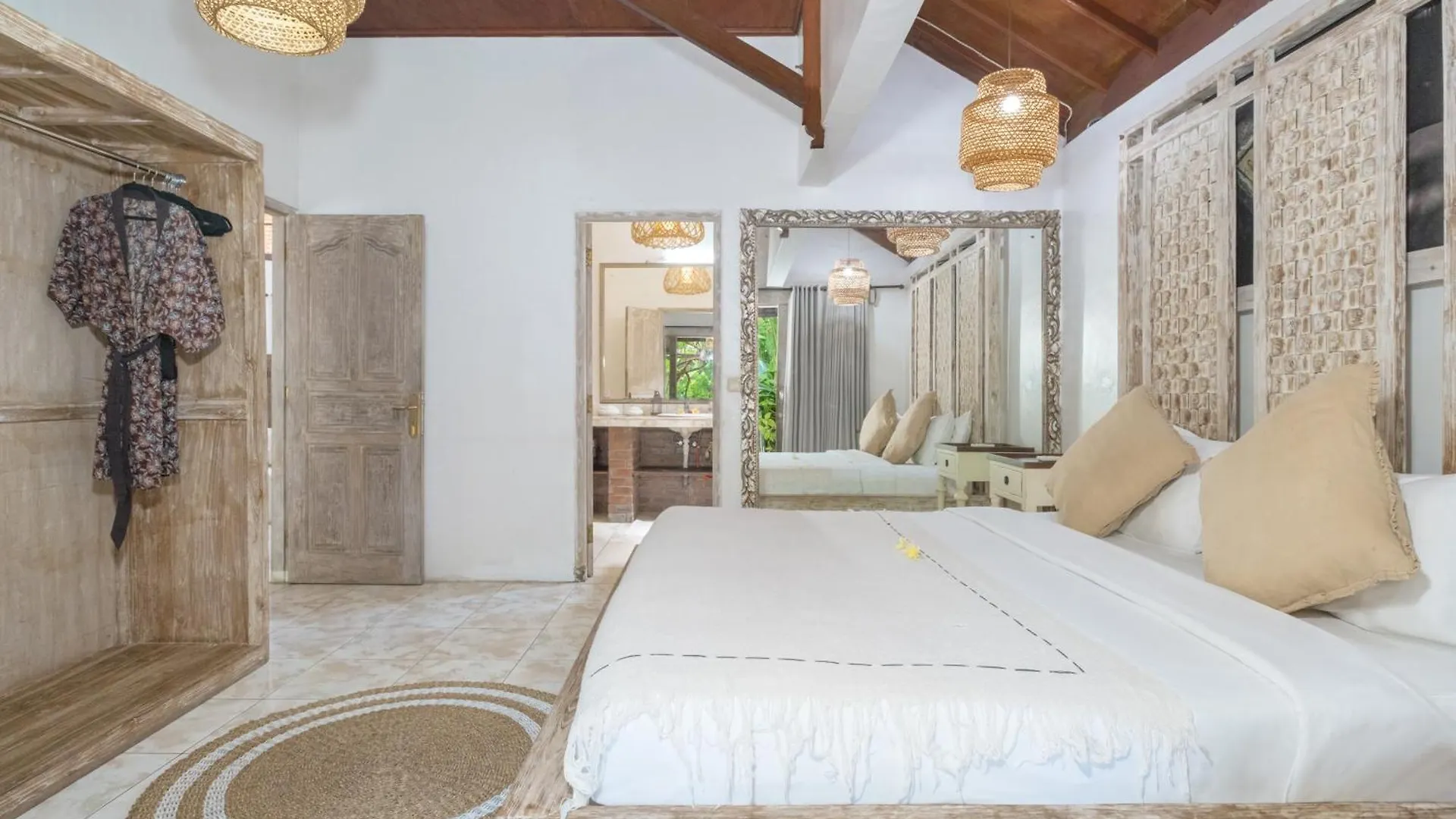 The Ocean Luxury Villas Resort Семиньяк